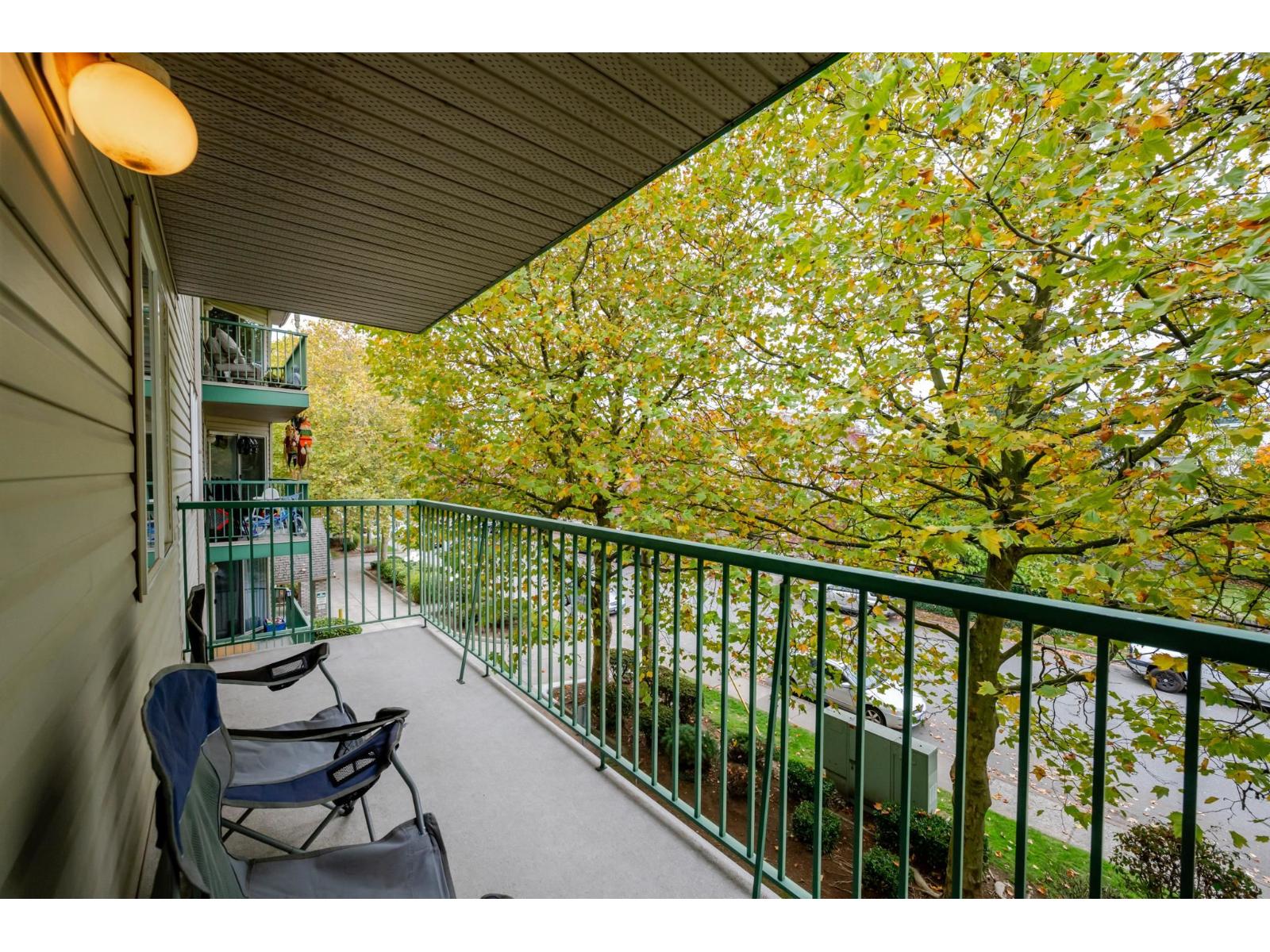 302 2435 CENTER STREET, Abbotsford - Image 1
