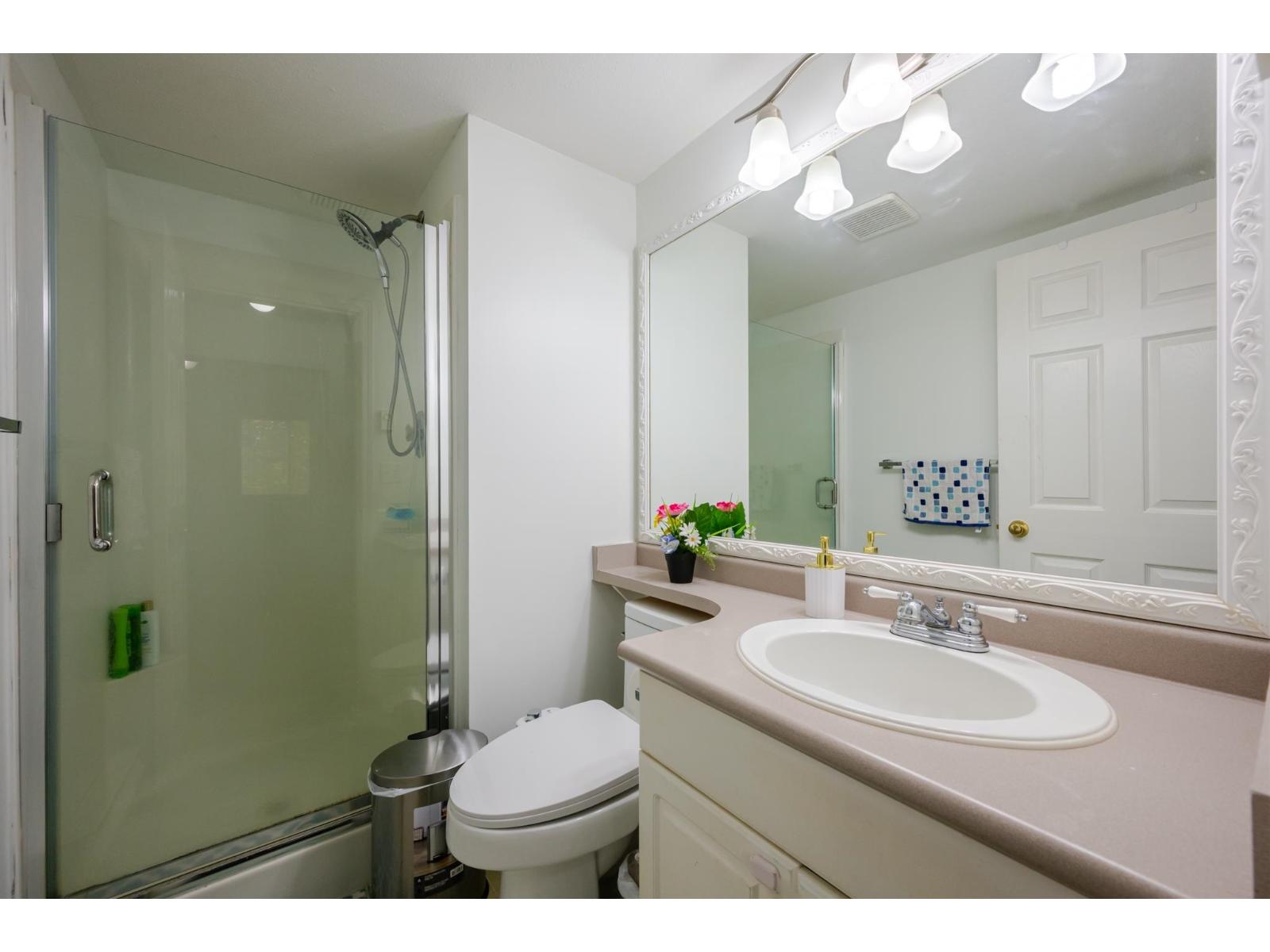 302 2435 CENTER STREET, Abbotsford - Image 1