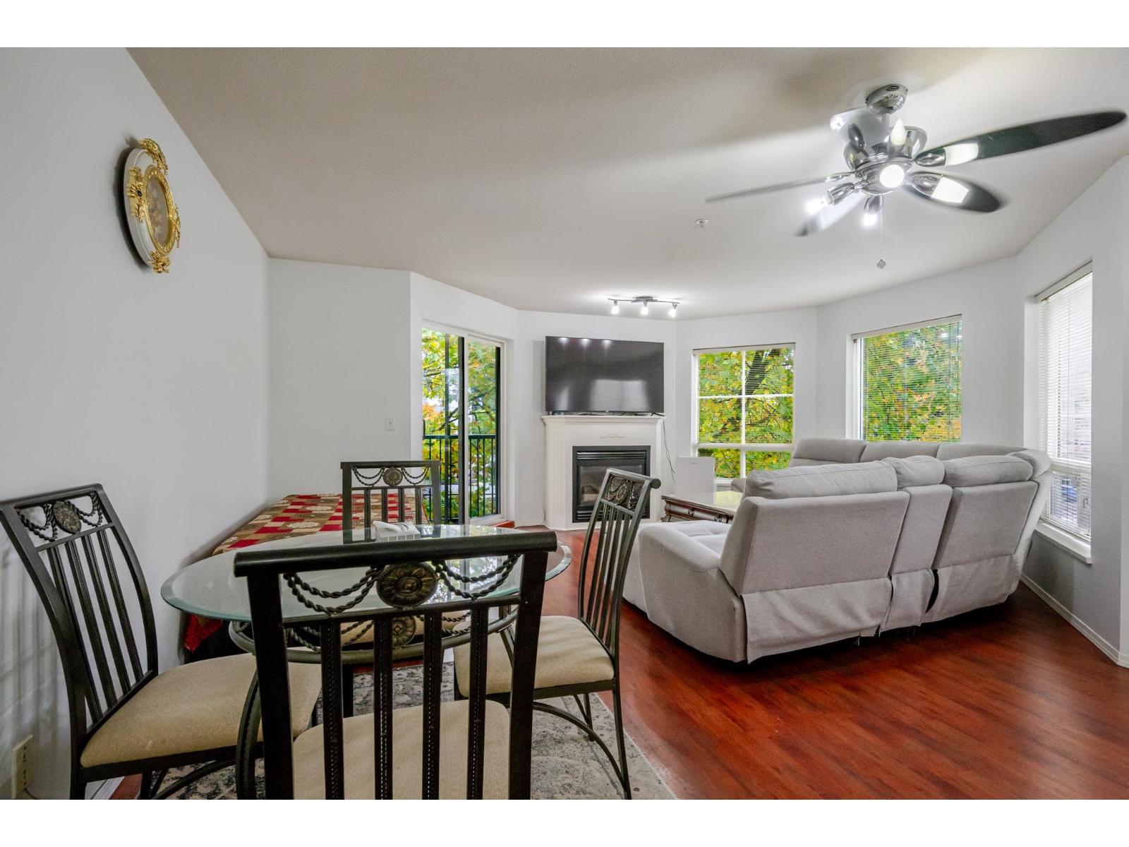 302 2435 CENTER STREET, Abbotsford - Image 1