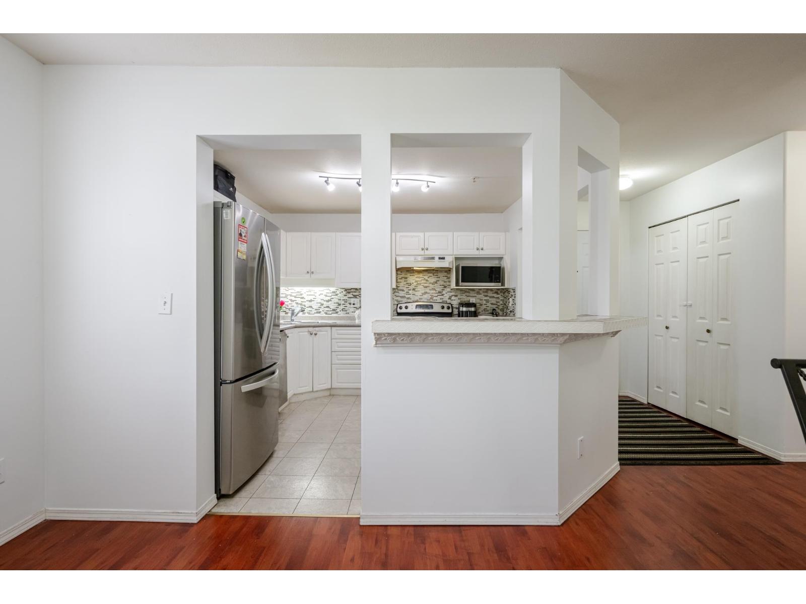 302 2435 CENTER STREET, Abbotsford - Image 1