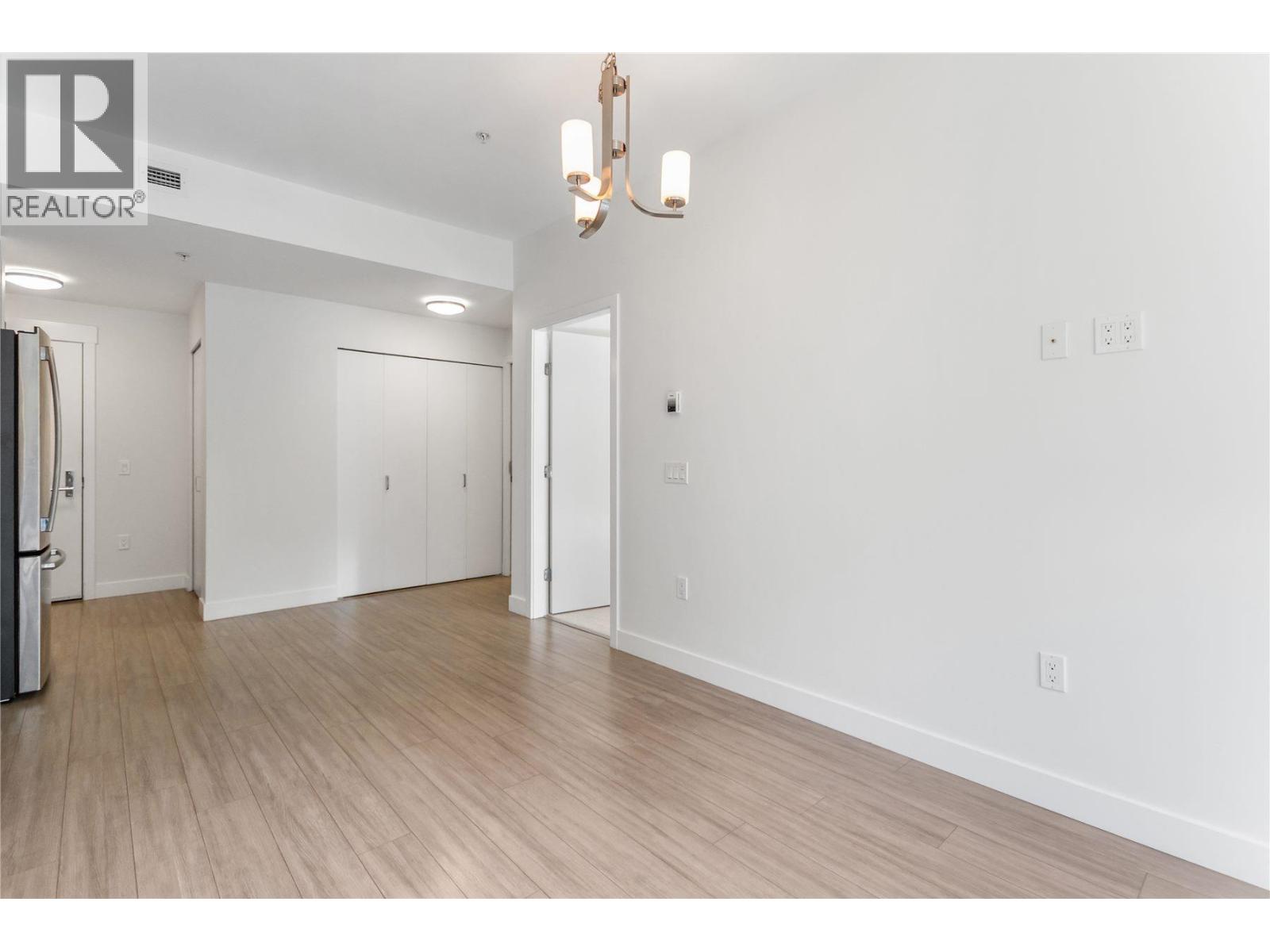 206 3365 E 4TH AVENUE, Vancouver - Image 1