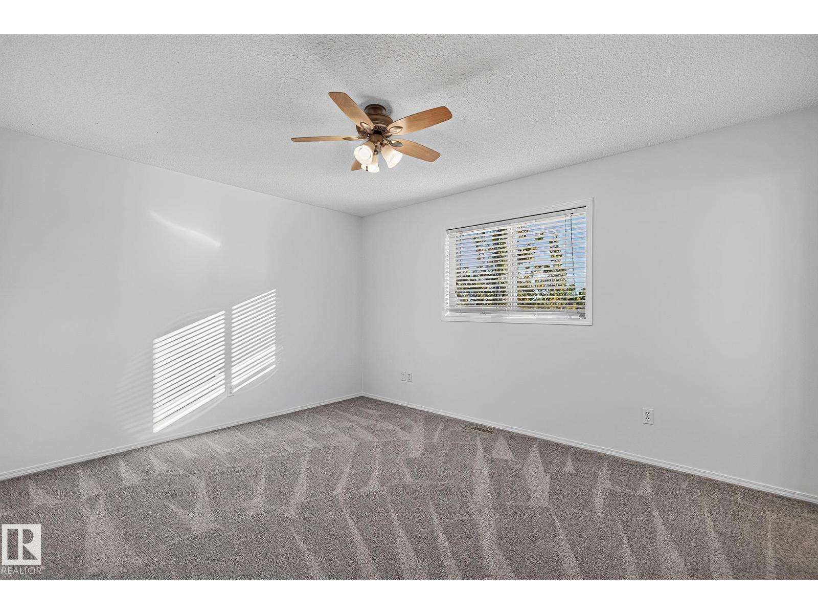 2 HEATHERGLEN DR, Spruce Grove — photo 35