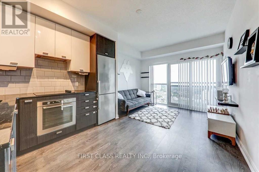 Photo of 275 Village Green Square