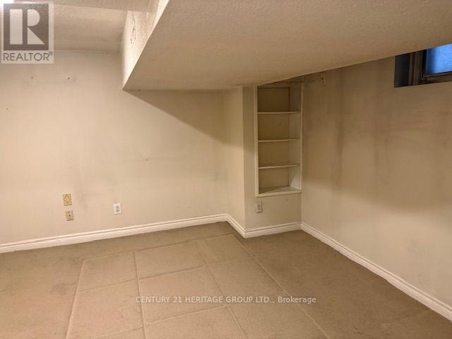 16 Sparkhall Avenue, Toronto, ON photo 11