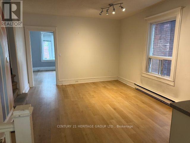 16 Sparkhall Avenue, Toronto, ON photo 18