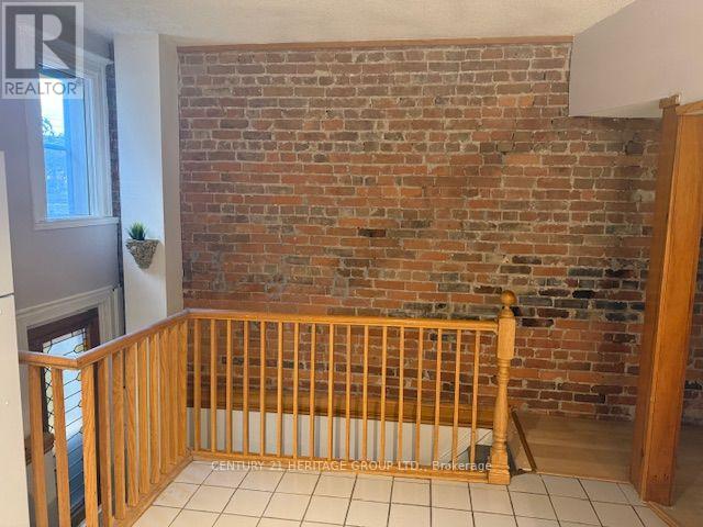 16 Sparkhall Avenue, Toronto, ON photo 7