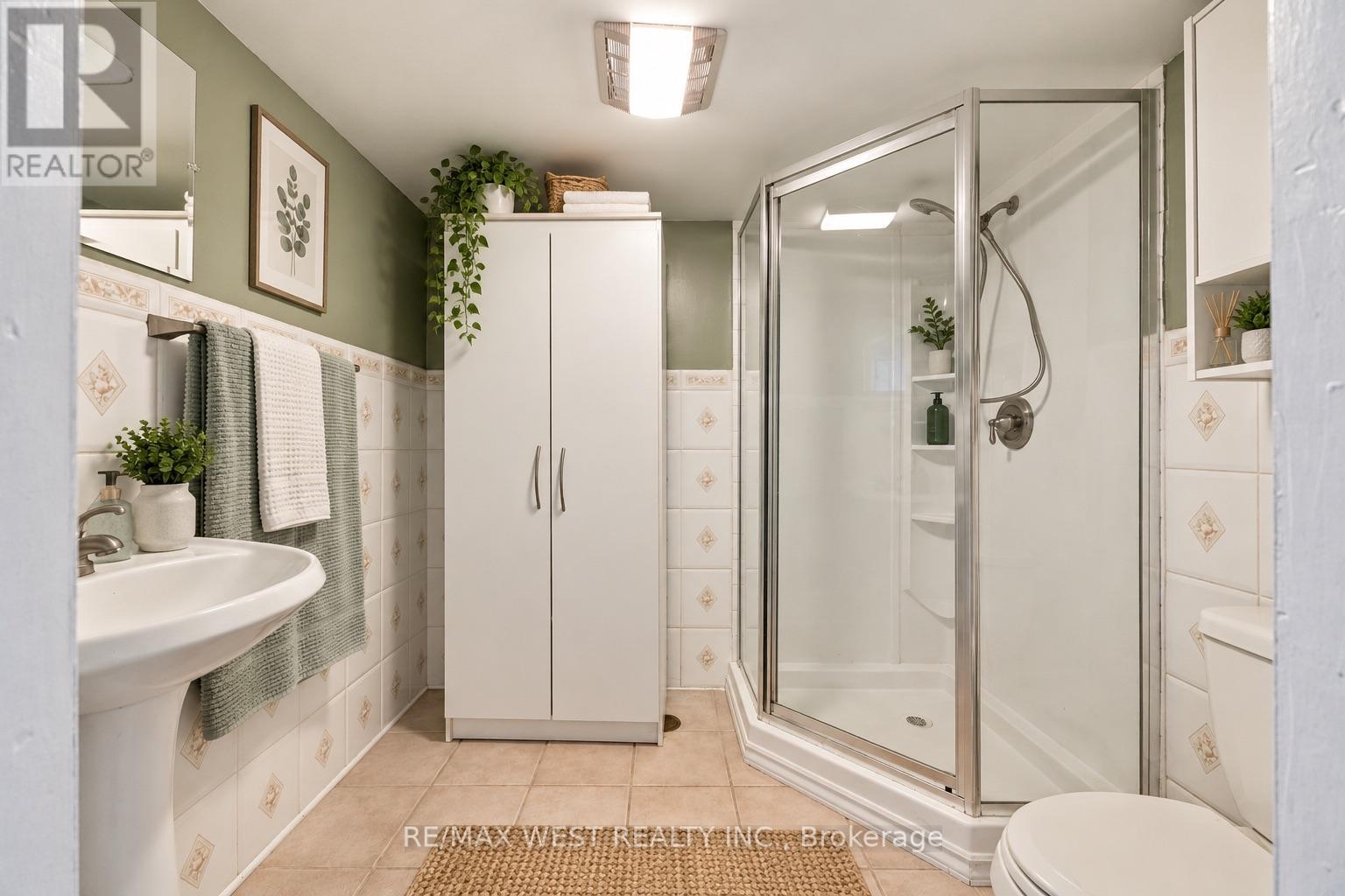 61 Chelwood Road, Toronto, ON photo 15