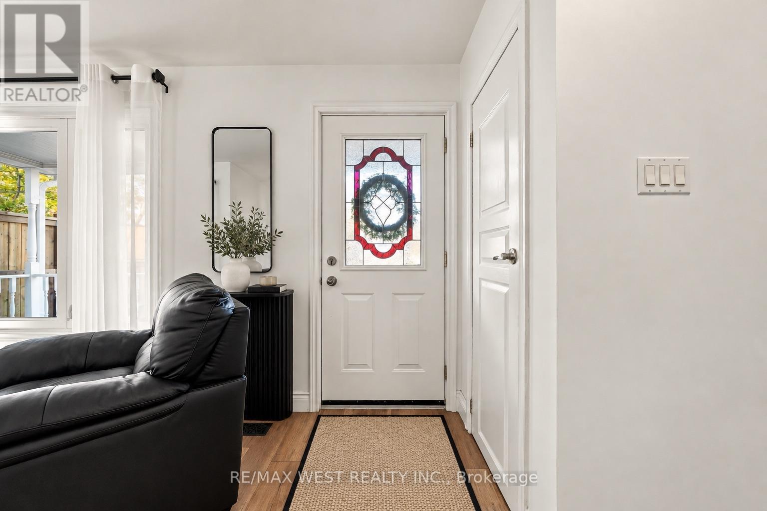 61 Chelwood Road, Toronto, ON photo 3