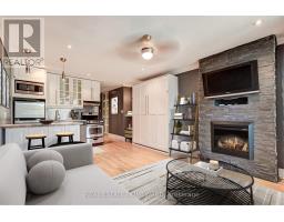 322 - 123 Woodbine Avenue, Toronto, ON M4L3V8 Photo 9