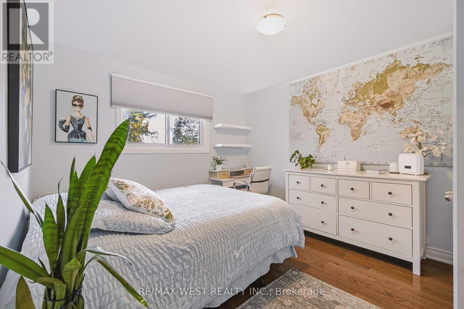 201 BIGELOW STREET - 17
