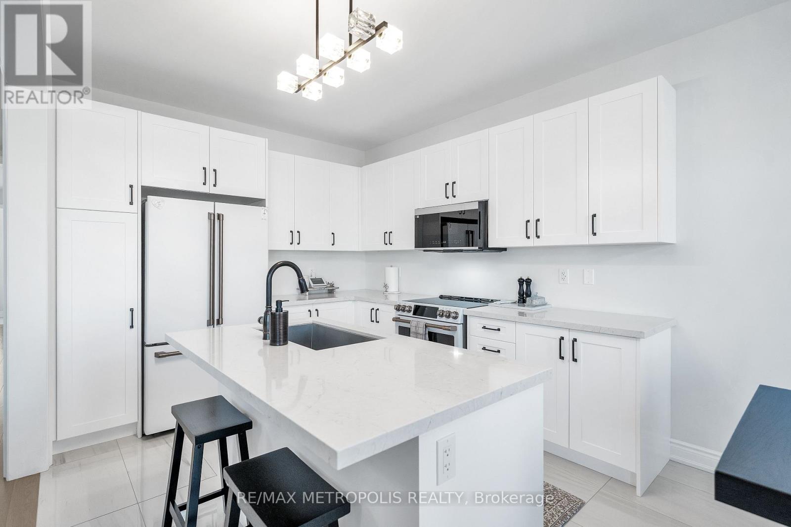 1864 Lotus Blossom Road, Pickering, ON photo 12