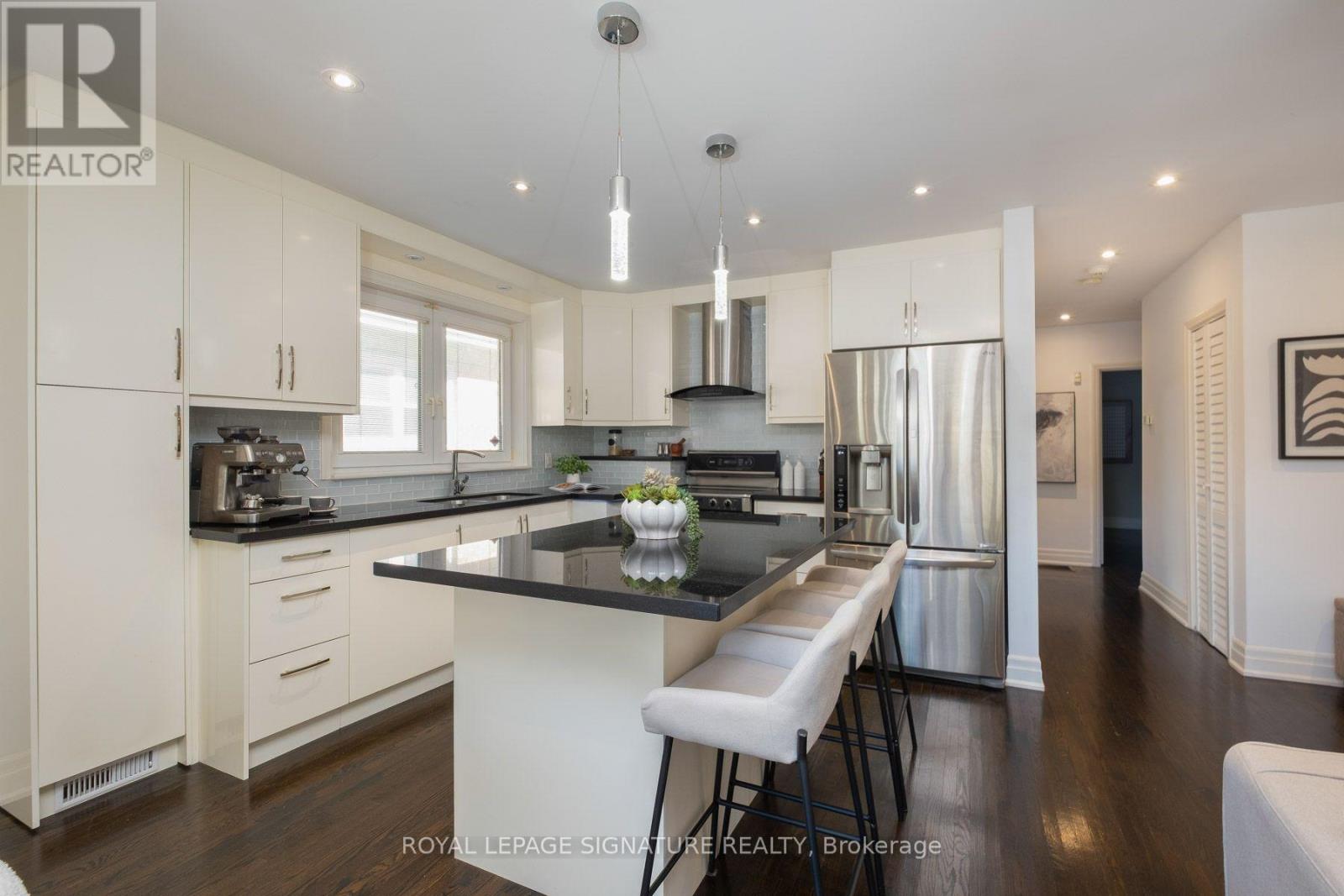 47 Tedford Drive, Toronto, ON photo 5