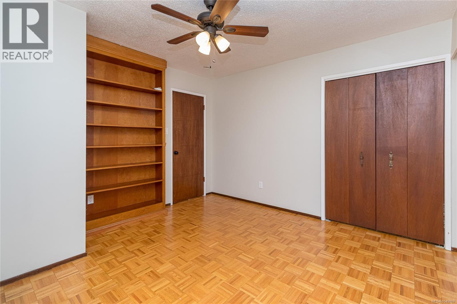 955 Doumac Ave, Saanich - Image 1