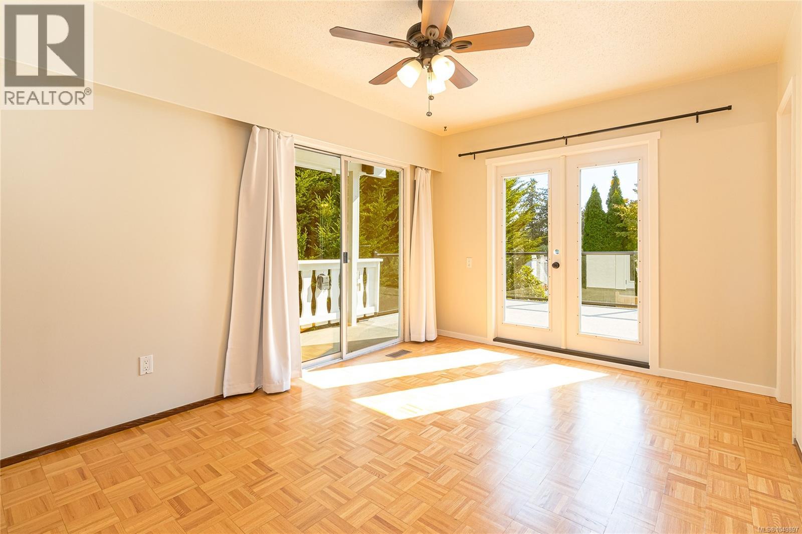 955 Doumac Ave, Saanich - Image 1