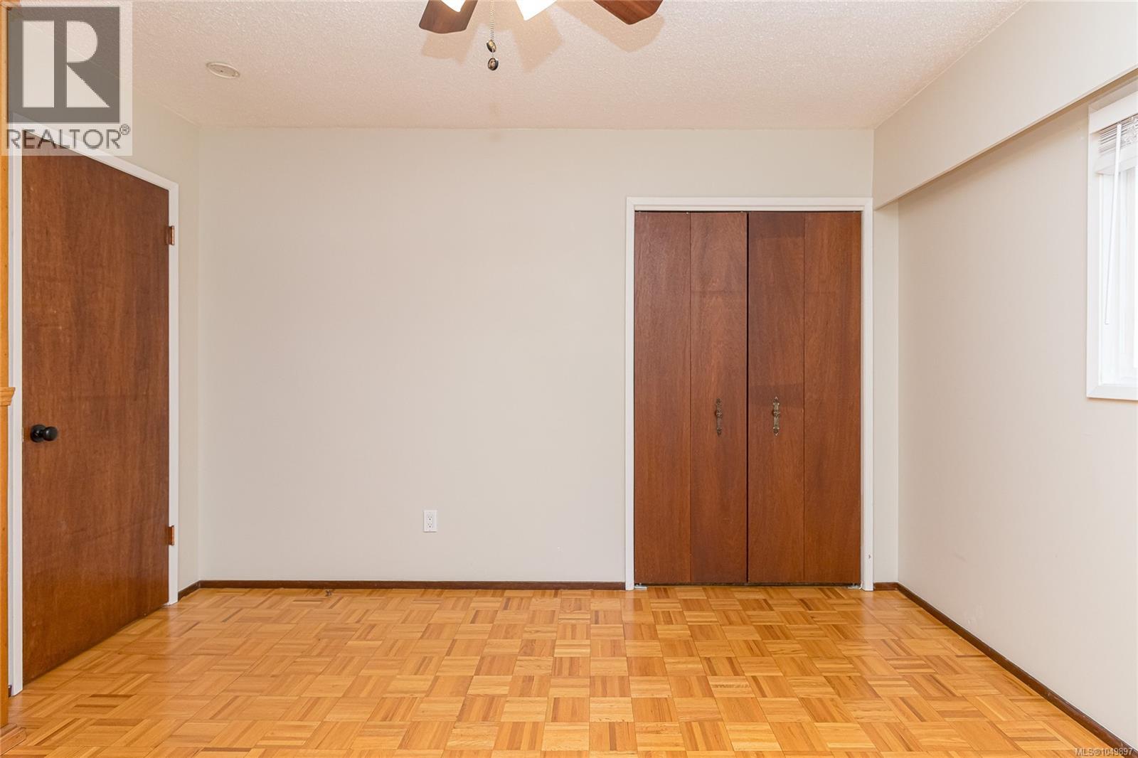 955 Doumac Ave, Saanich - Image 1