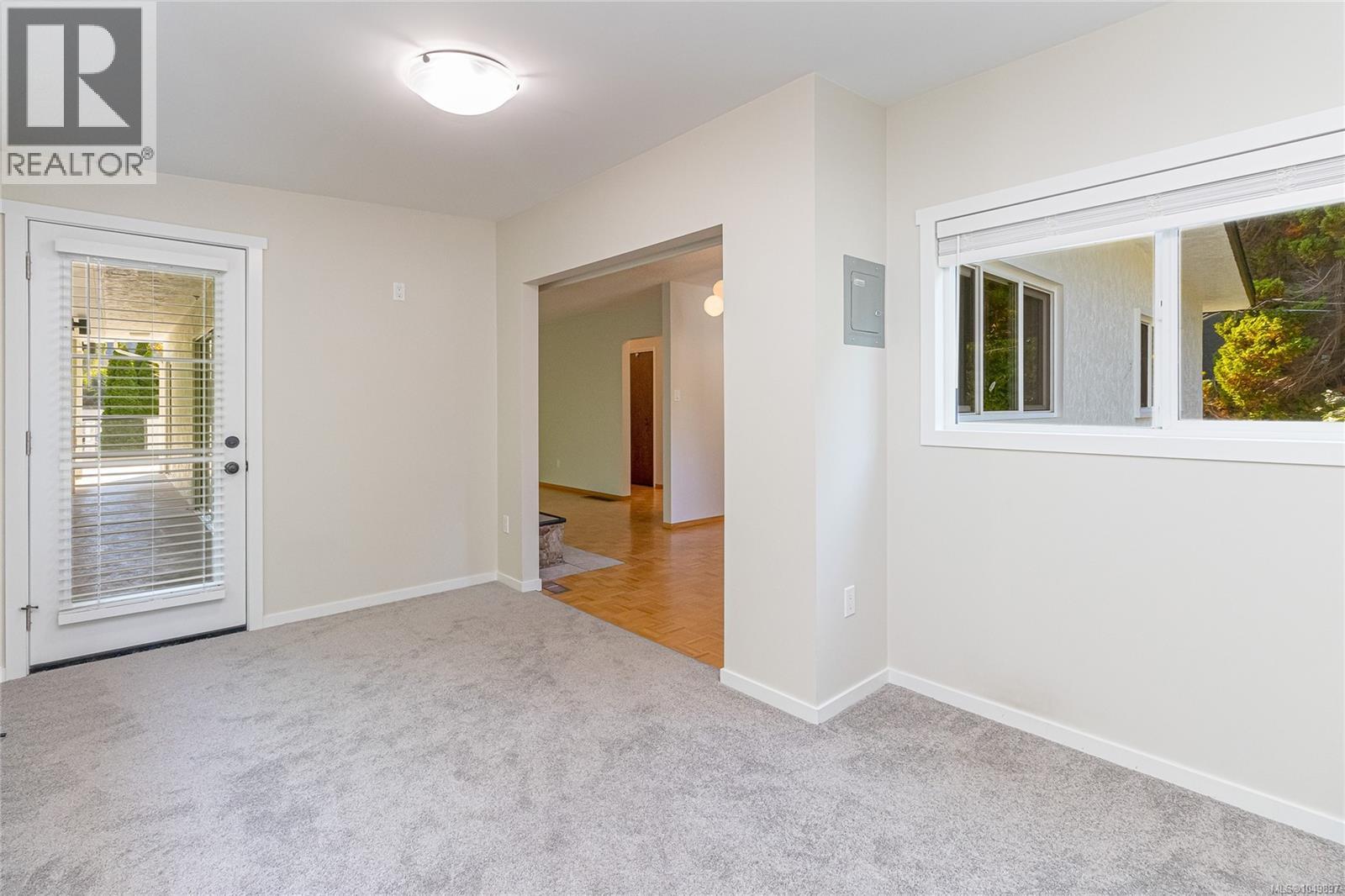 955 Doumac Ave, Saanich - Image 1