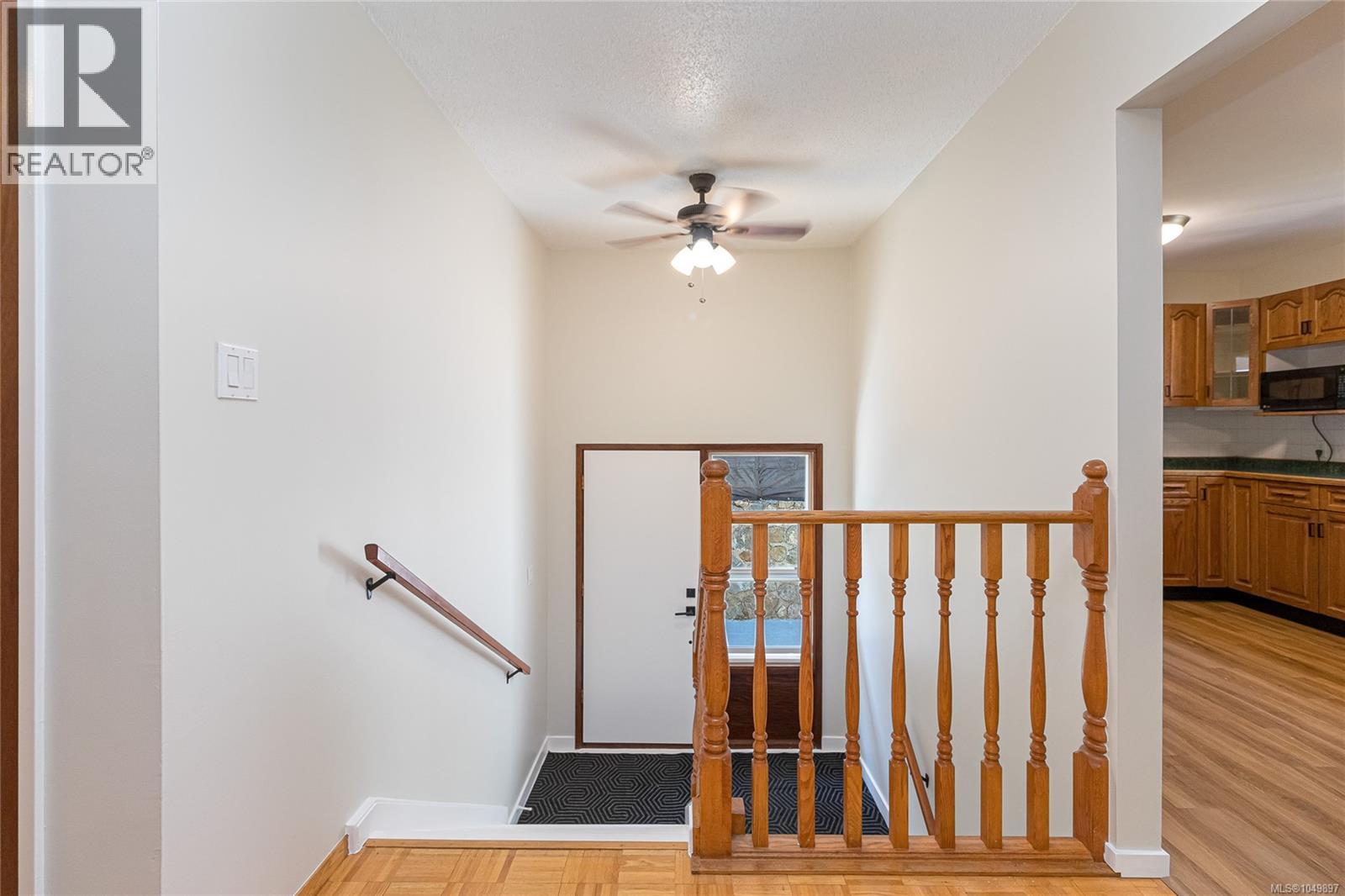 955 Doumac Ave, Saanich - Image 1