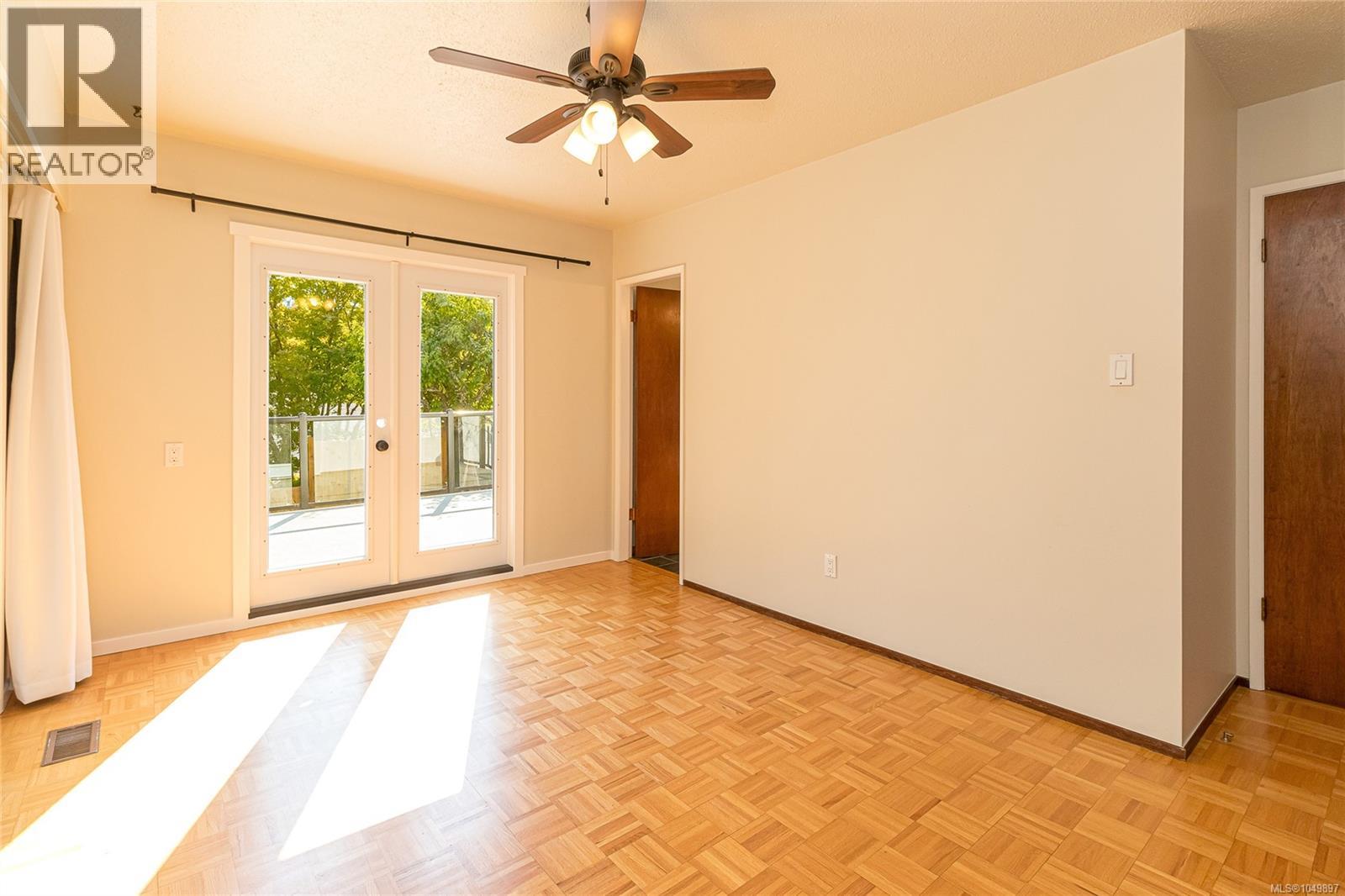 955 Doumac Ave, Saanich - Image 1