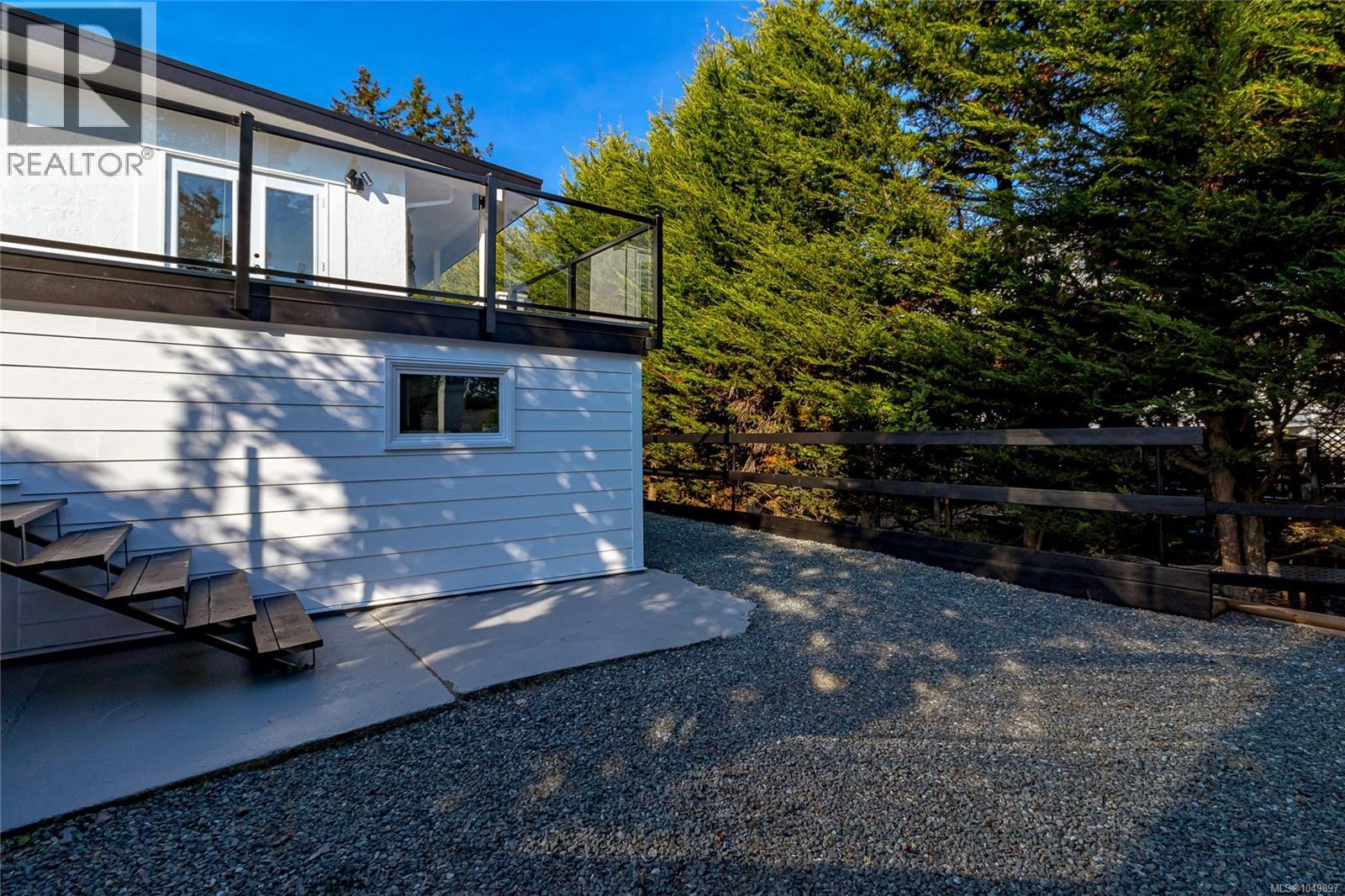955 Doumac Ave, Saanich - Image 1
