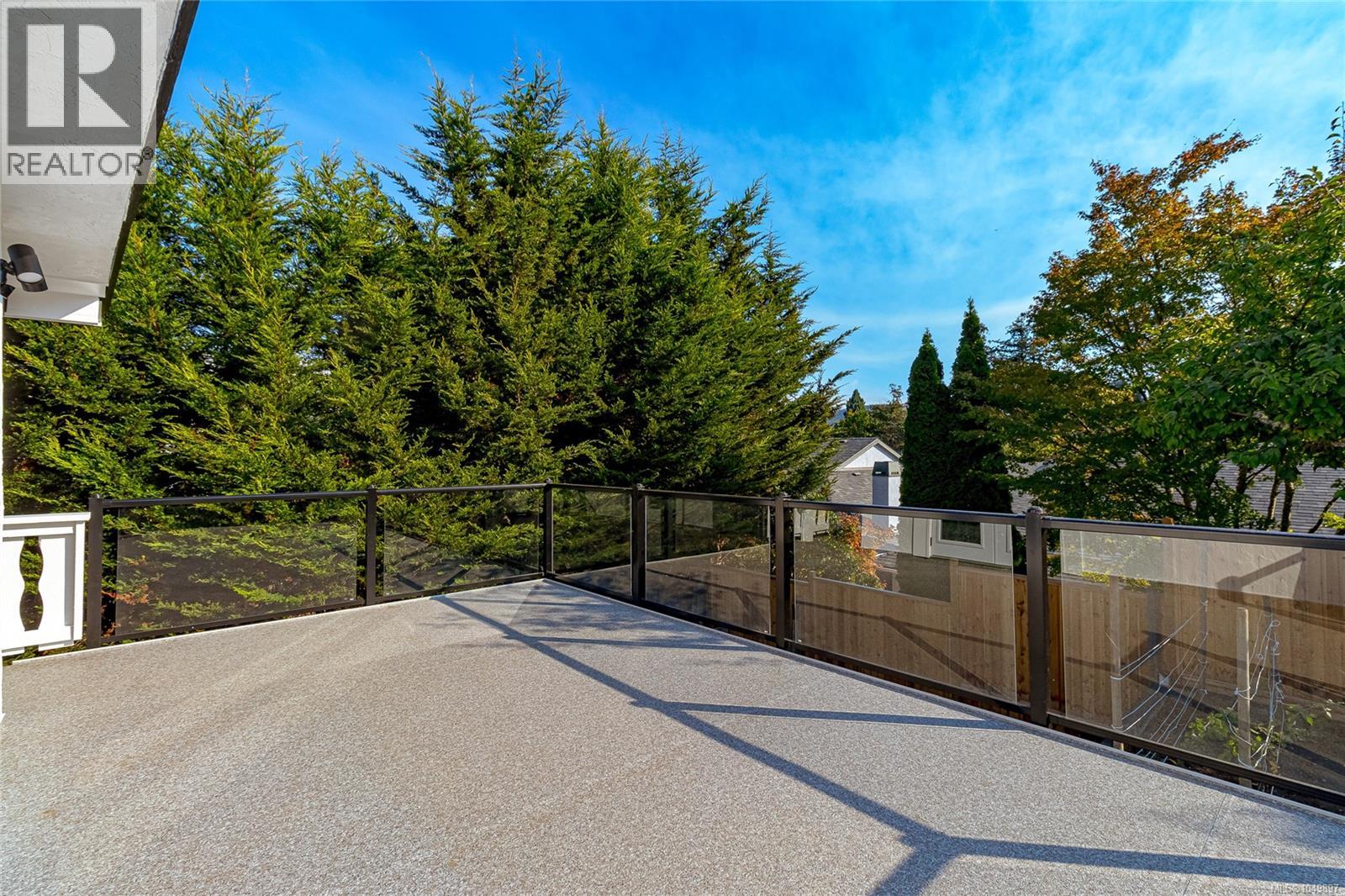 955 Doumac Ave, Saanich - Image 1