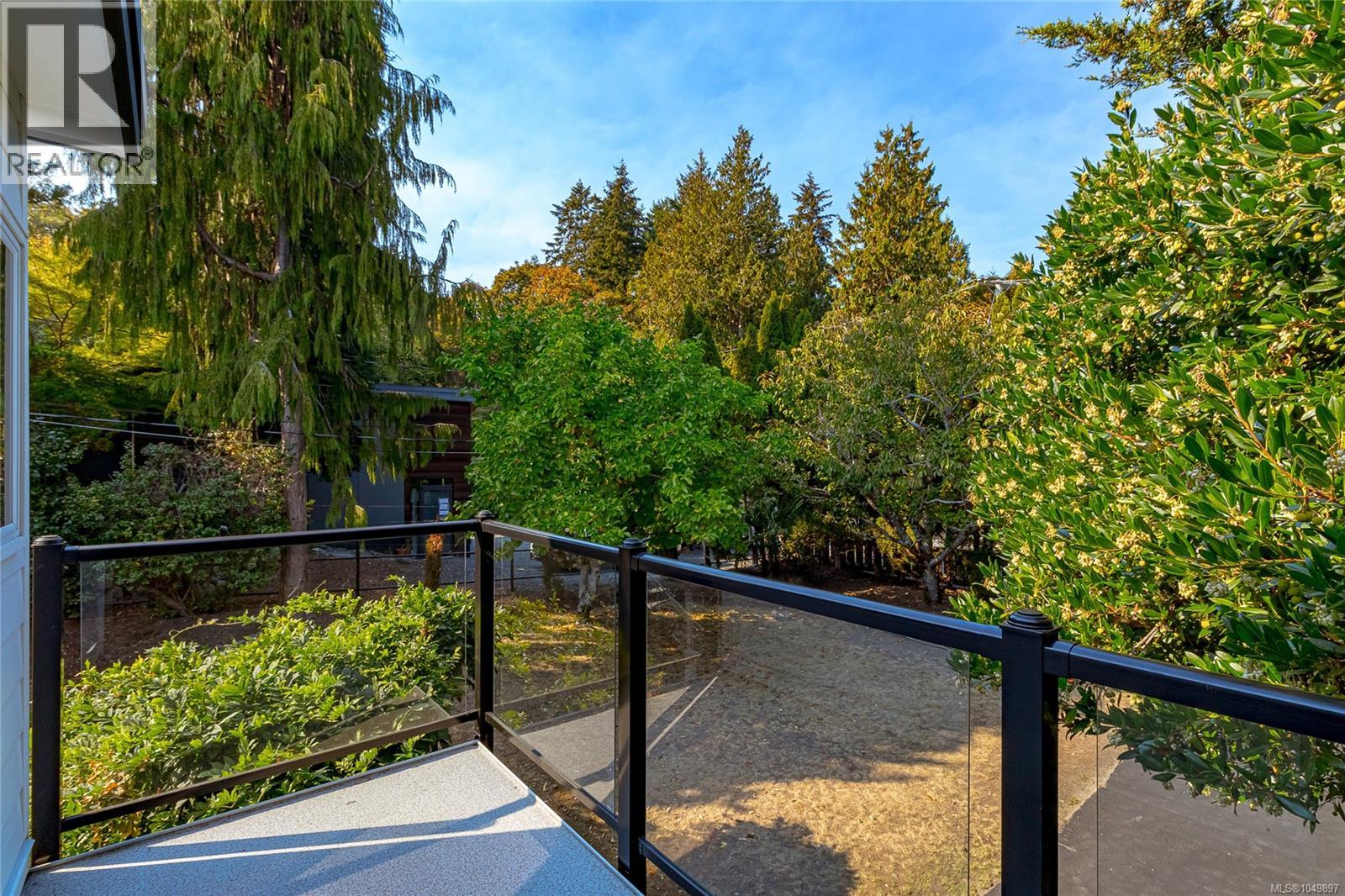 955 Doumac Ave, Saanich - Image 1
