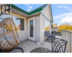 Primary Bedroom - 533 Harrop Avenue, Kelowna, BC V1X6W6 Photo 7