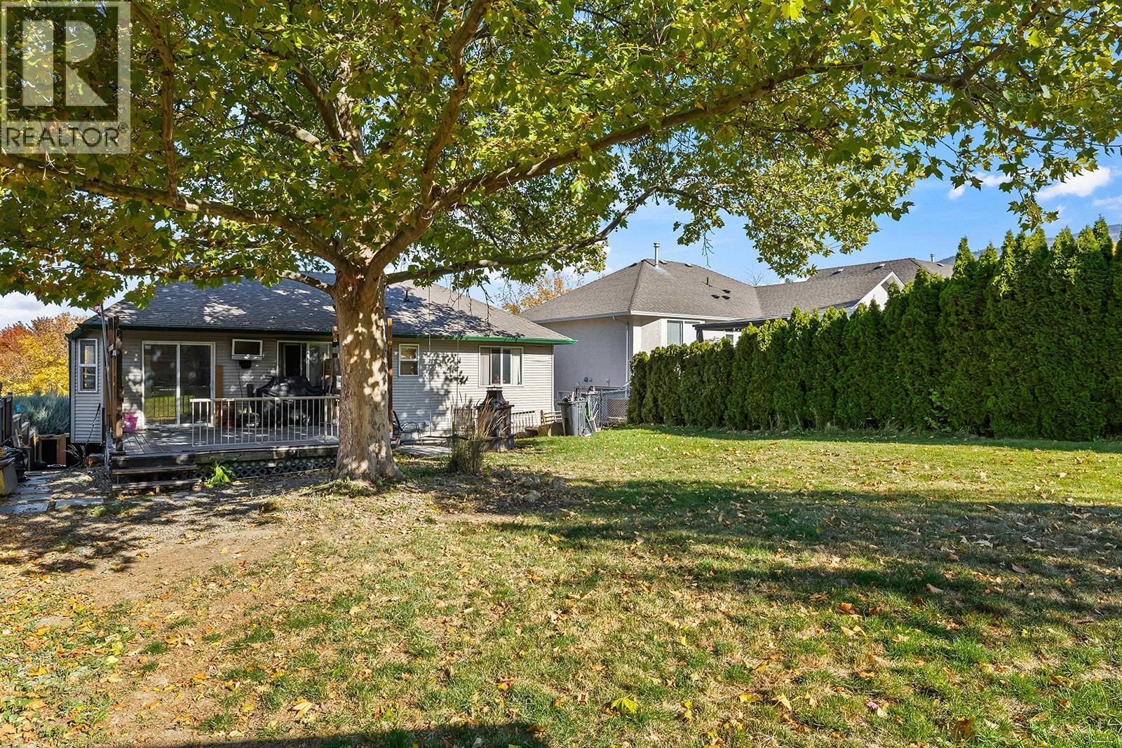533 Harrop Avenue - 16