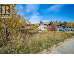 802 White Tail Drive, Rossland, BC V0G1Y0 Photo 7