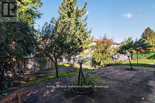 62 Diploma Avenue, Vaughan, ON photo 34