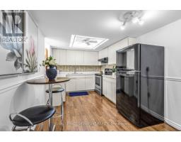 408 - 20 Baif Boulevard, Richmond Hill, ON L4C8T1 Photo 10
