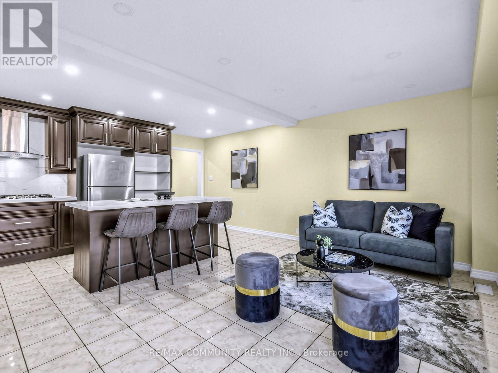 117 Tara Crescent, Markham, ON photo 6