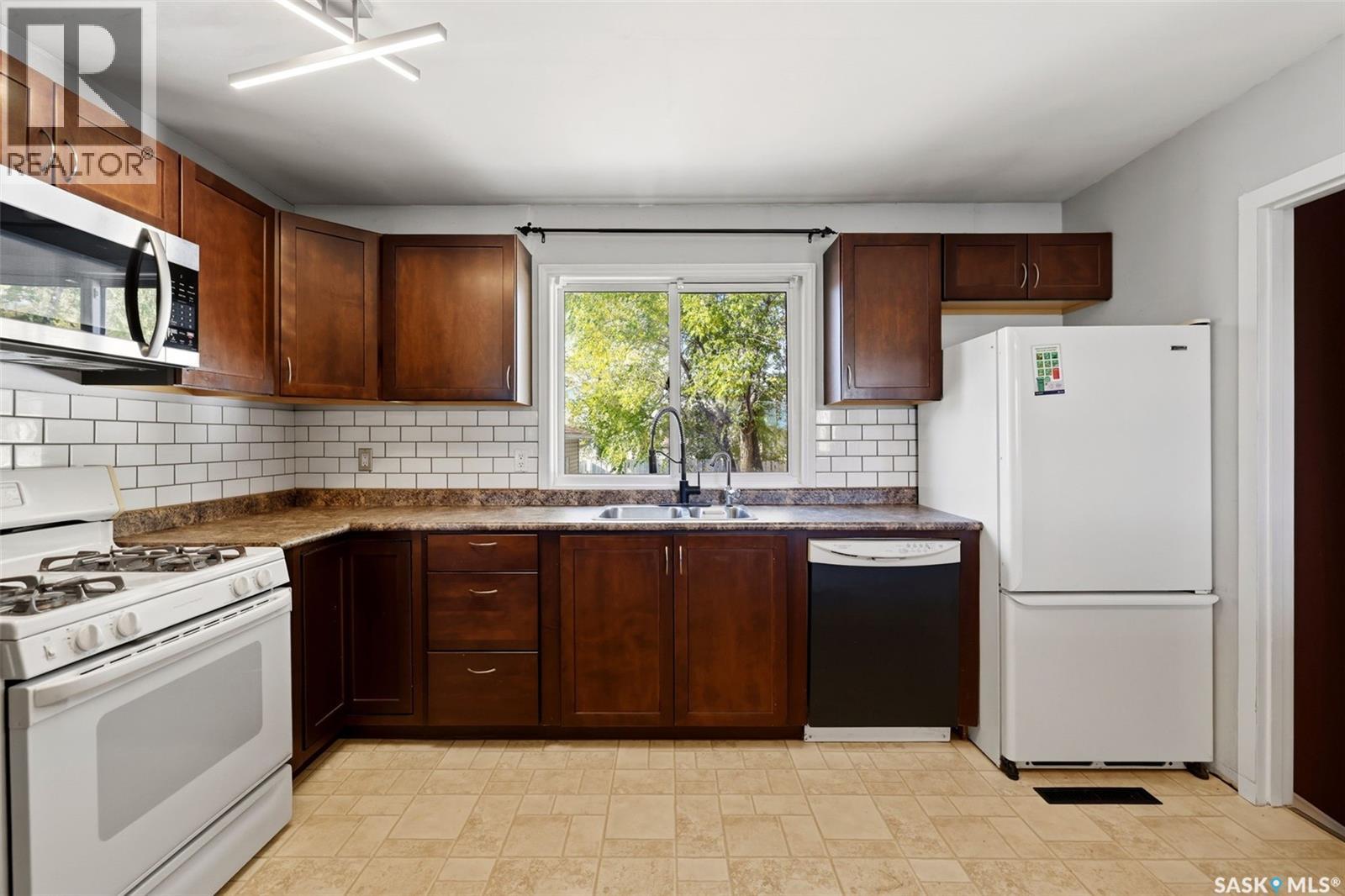 520 Montague STREET, Regina — photo 16