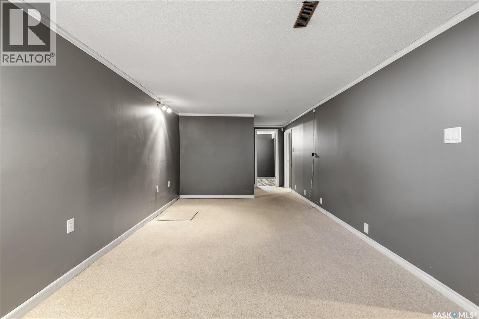 520 Montague STREET, Regina — photo 18