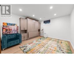 2364 Wyandotte Drive, Oakville, ON L6L2T6 Photo 11