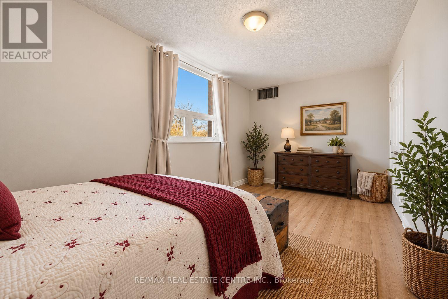 8 Fead Street, Orangeville, ON photo 22