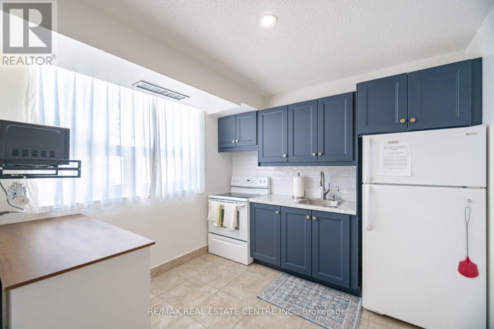 8 Fead Street, Orangeville, ON photo 37