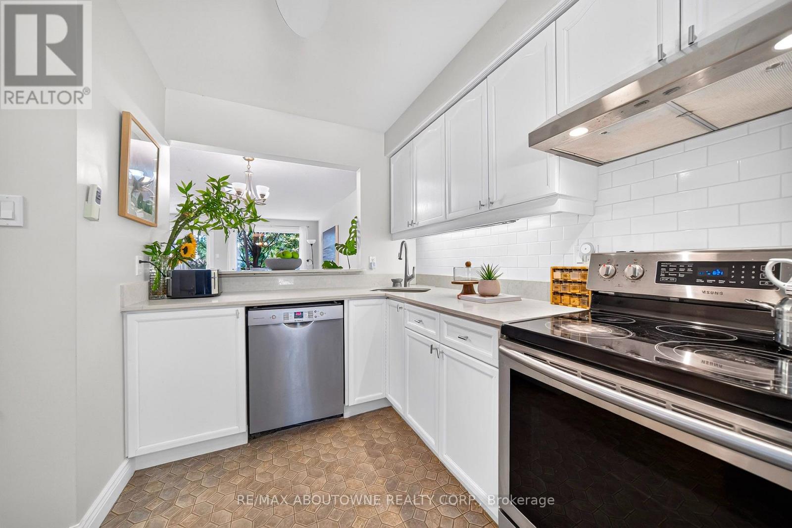 9- 1517 Elm Road, Oakville, ON photo 8