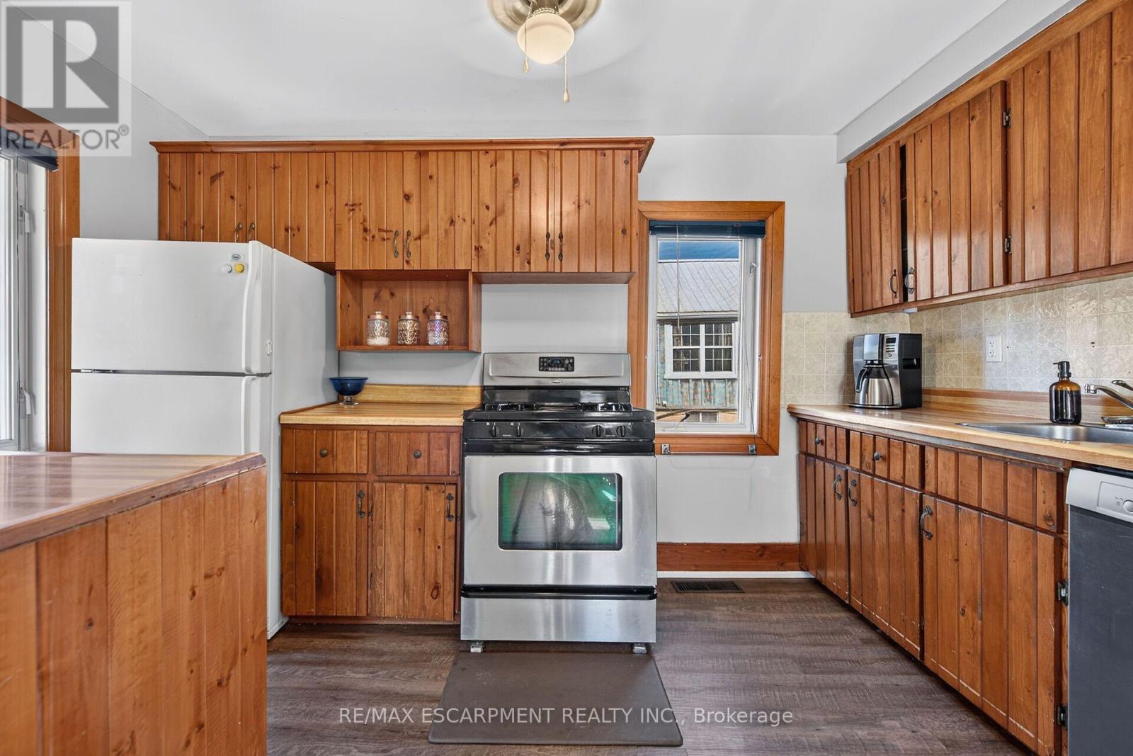 909 Tamarac Street, Haldimand, ON photo 11