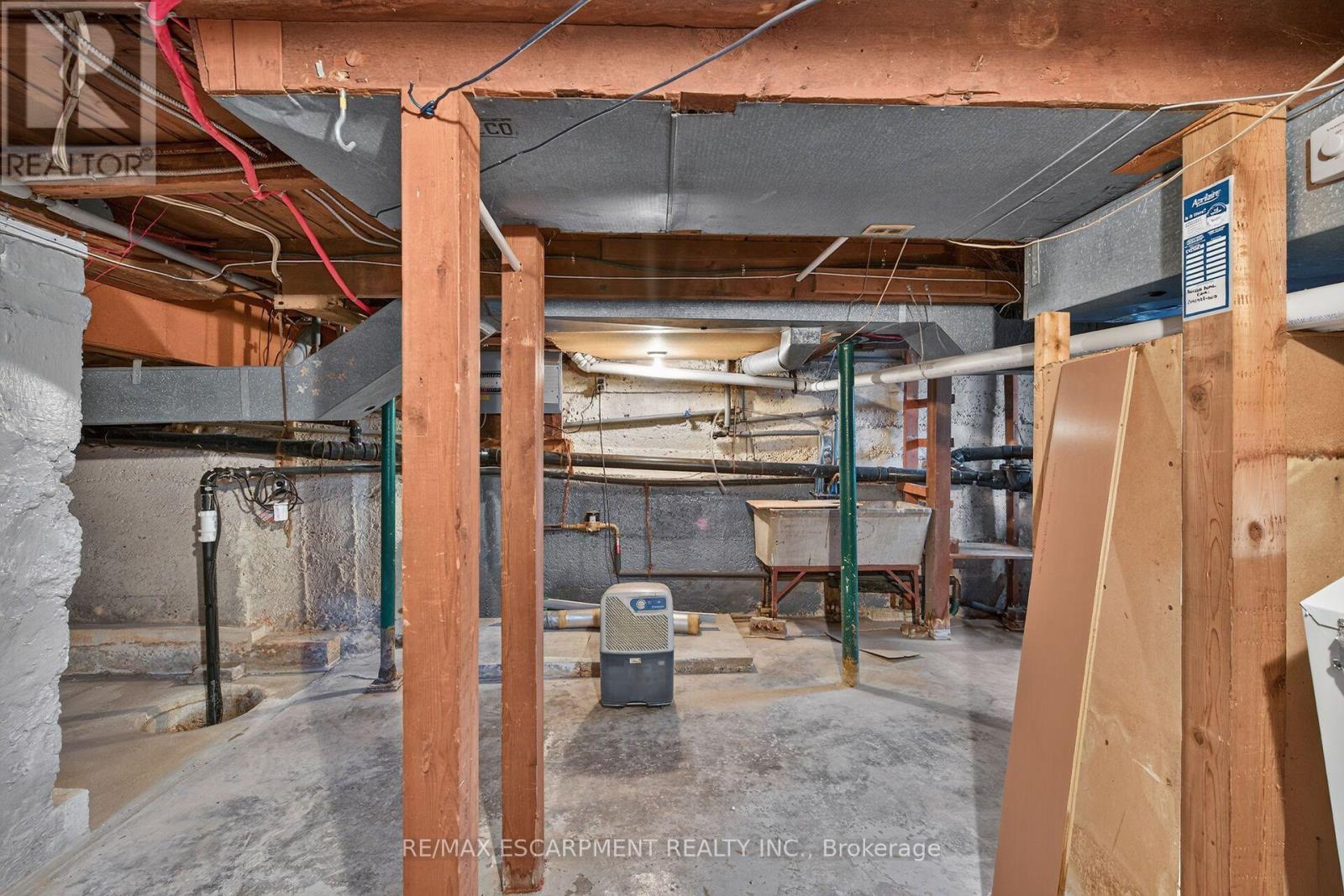909 Tamarac Street, Haldimand, ON photo 33