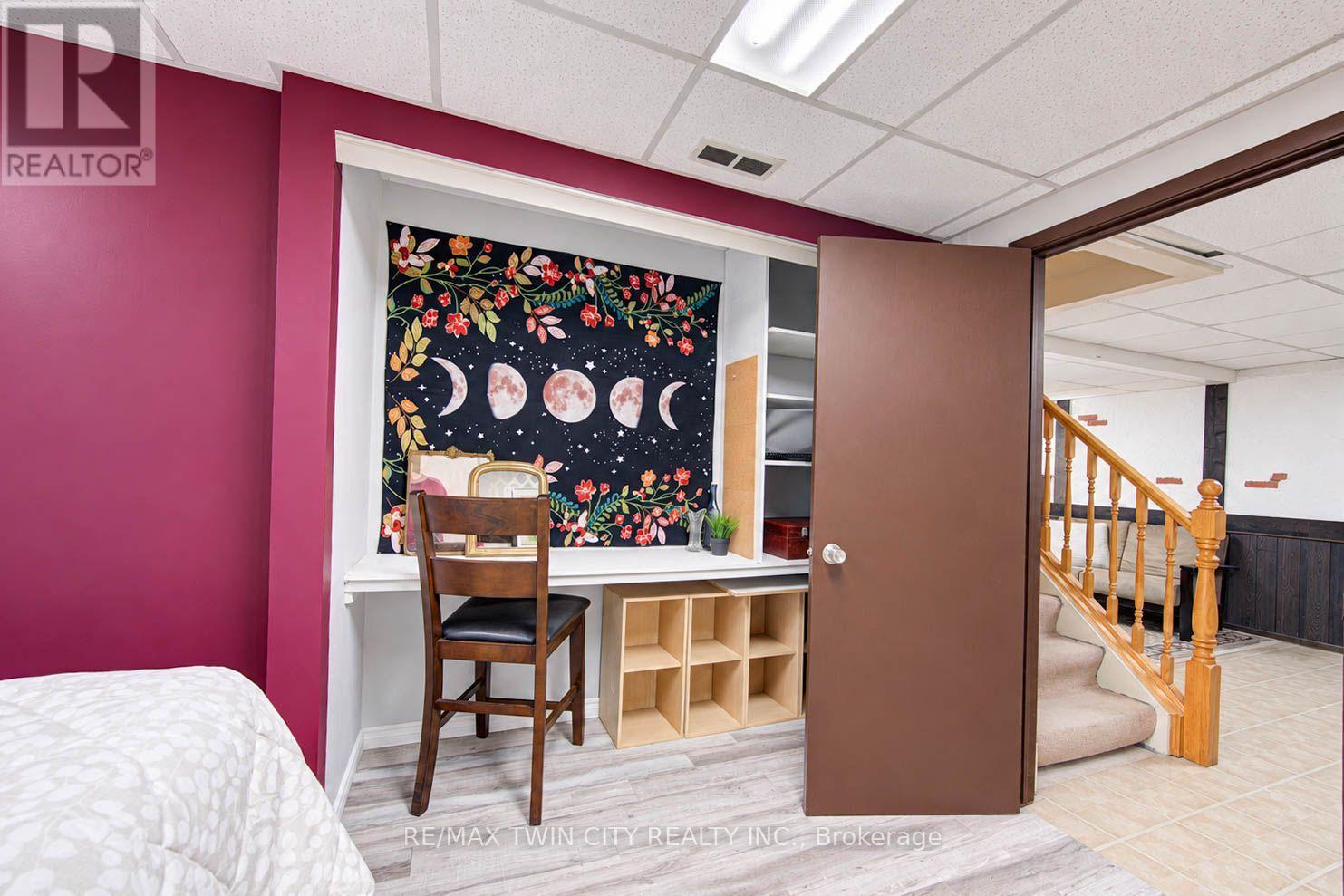 63 Winding Way, Kitchener, ON photo 32