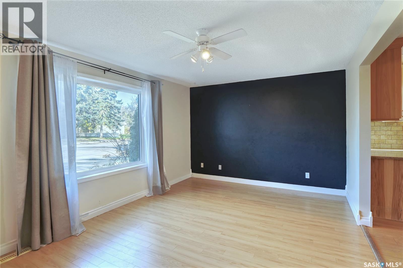 809 Athabasca STREET E, Moose Jaw — photo 3