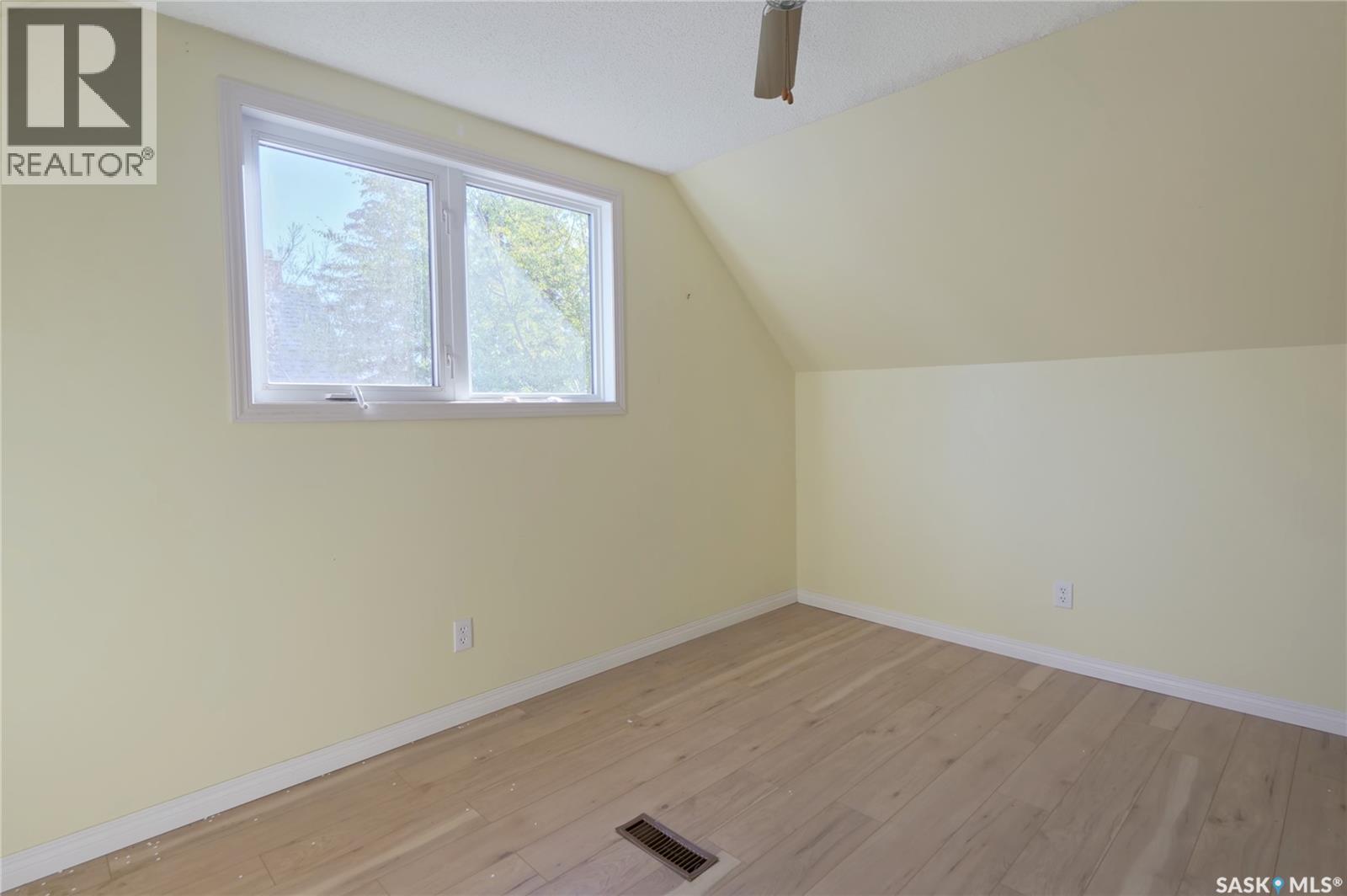 809 Athabasca STREET E, Moose Jaw — photo 17