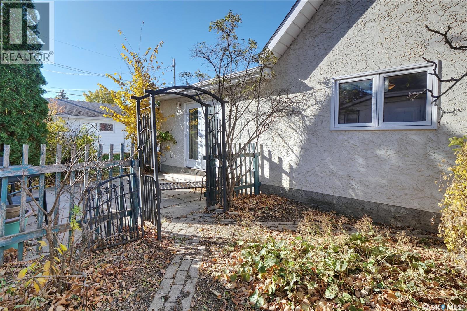809 Athabasca STREET E, Moose Jaw — photo 27