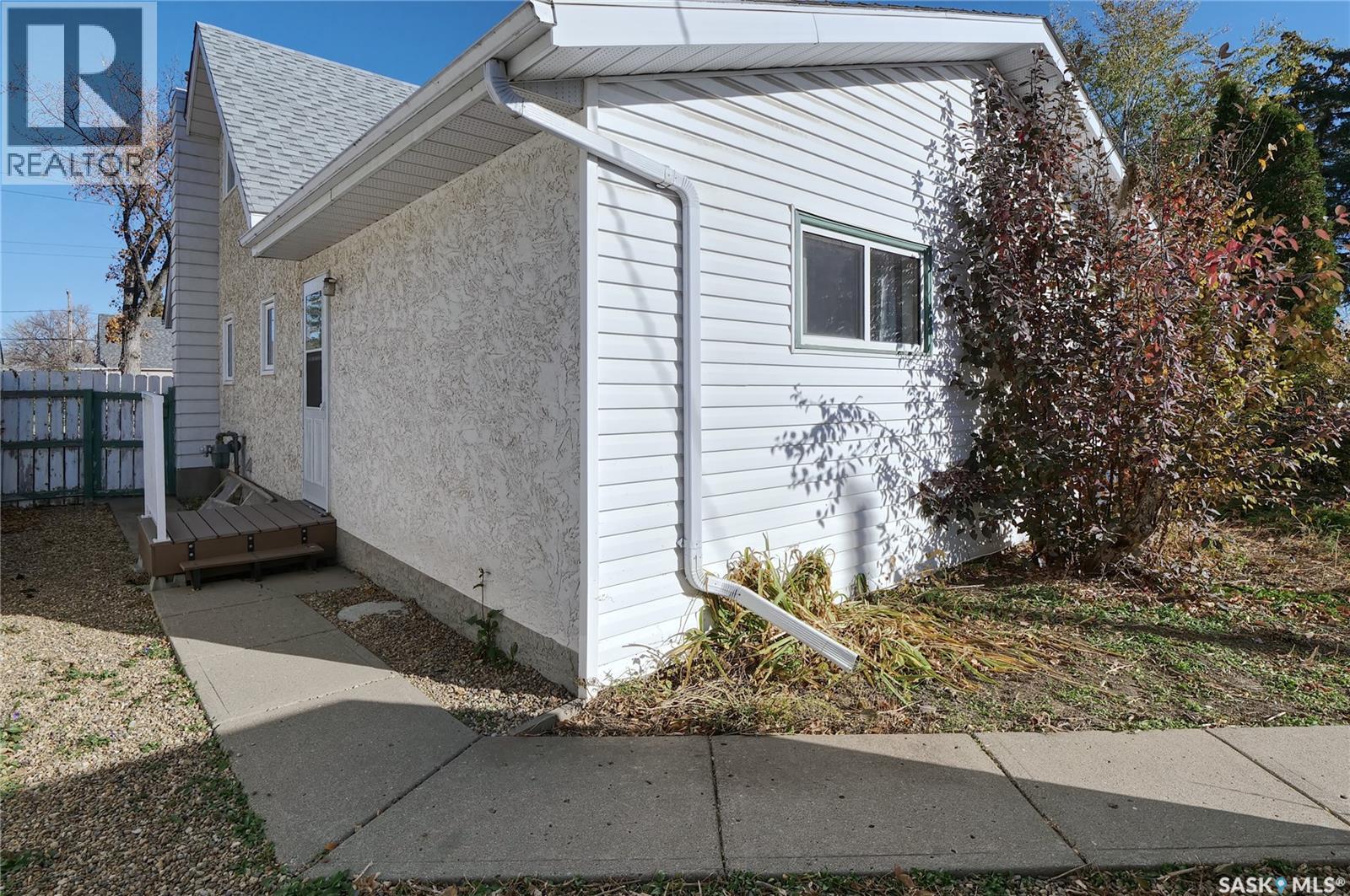 809 Athabasca STREET E, Moose Jaw — photo 22
