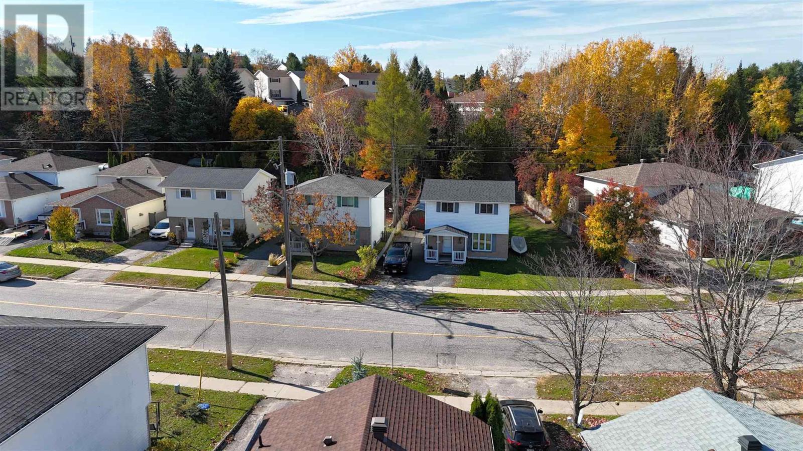 27 Hergott AVE - 10