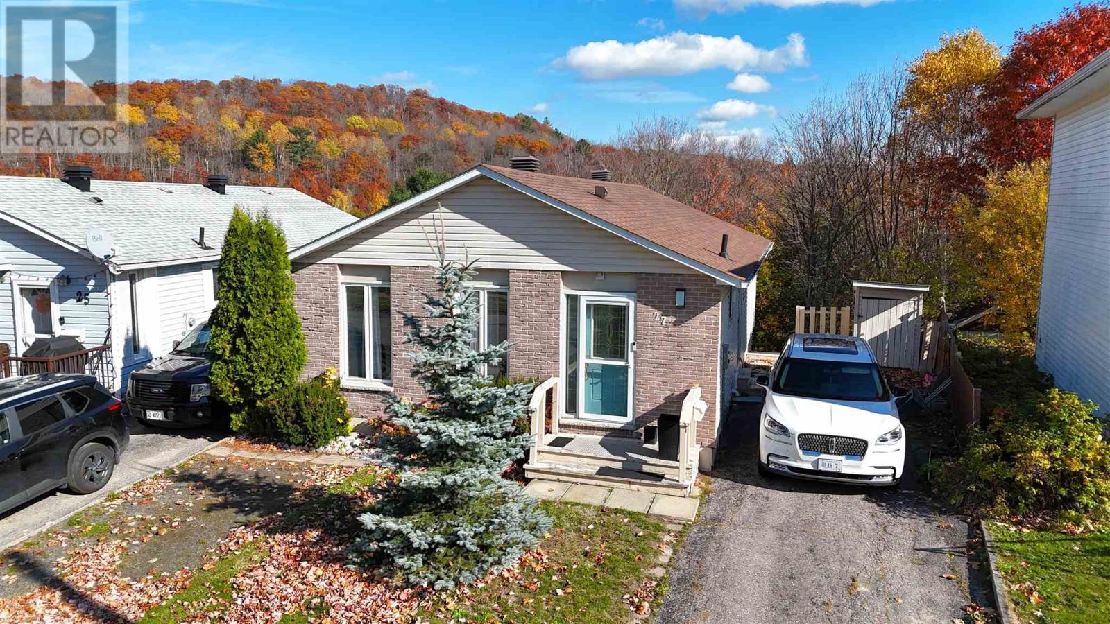 27 Hergott AVE - 1