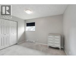 2837 Scott St, Victoria, BC V8R4J5 Photo 17