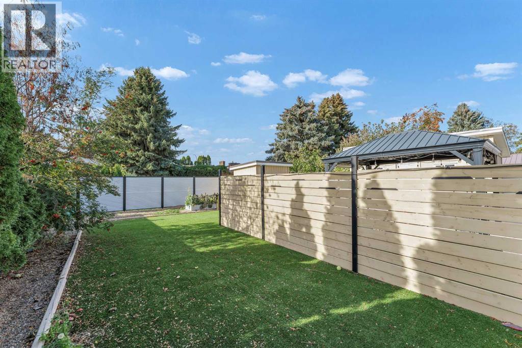 14 Markwick Drive SE - 50