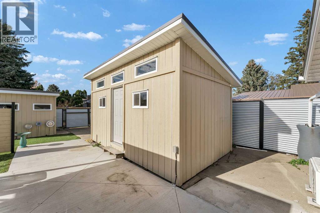 14 Markwick Drive SE - 48