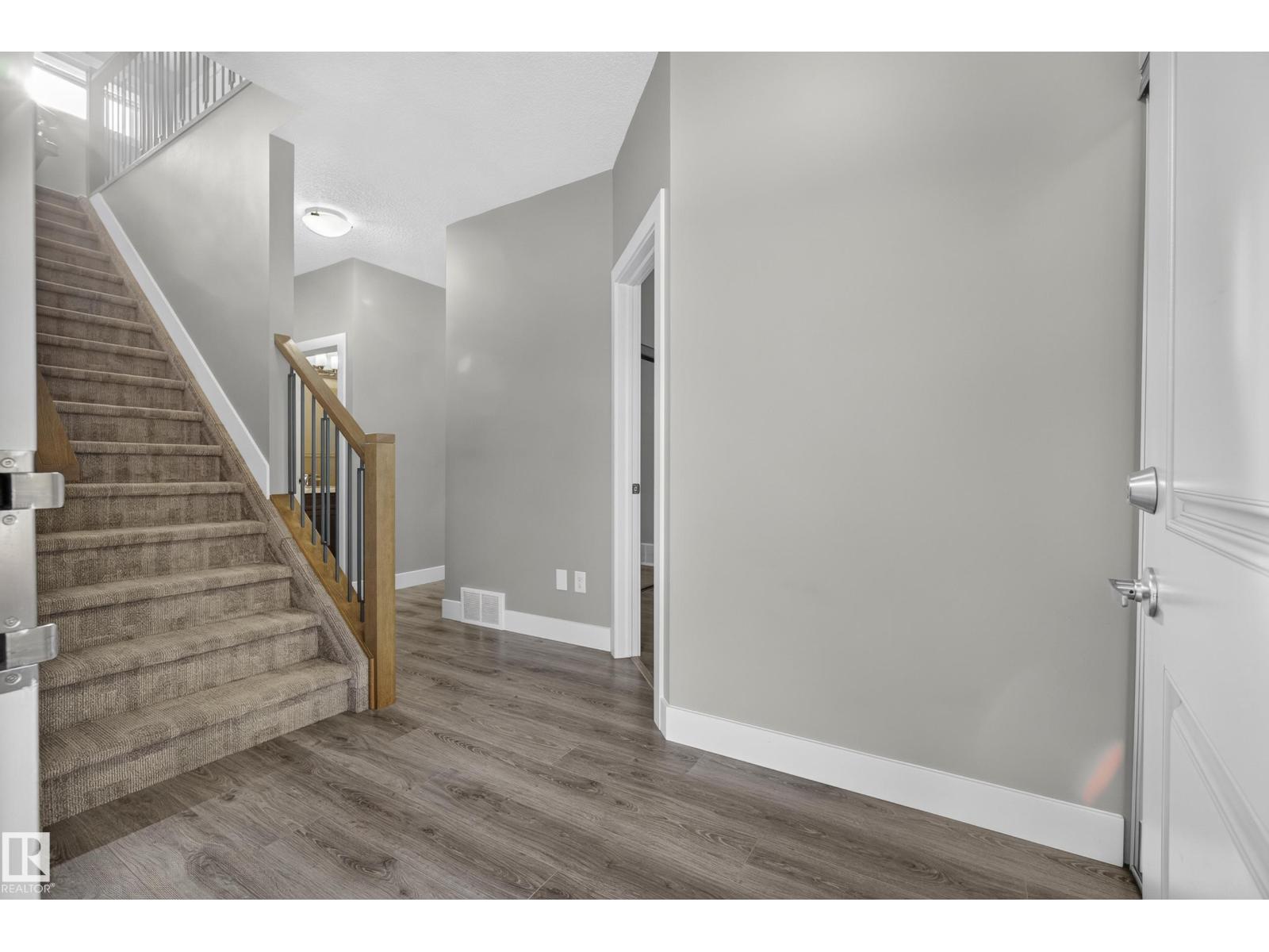 9416 206 ST NW, Edmonton — photo 6